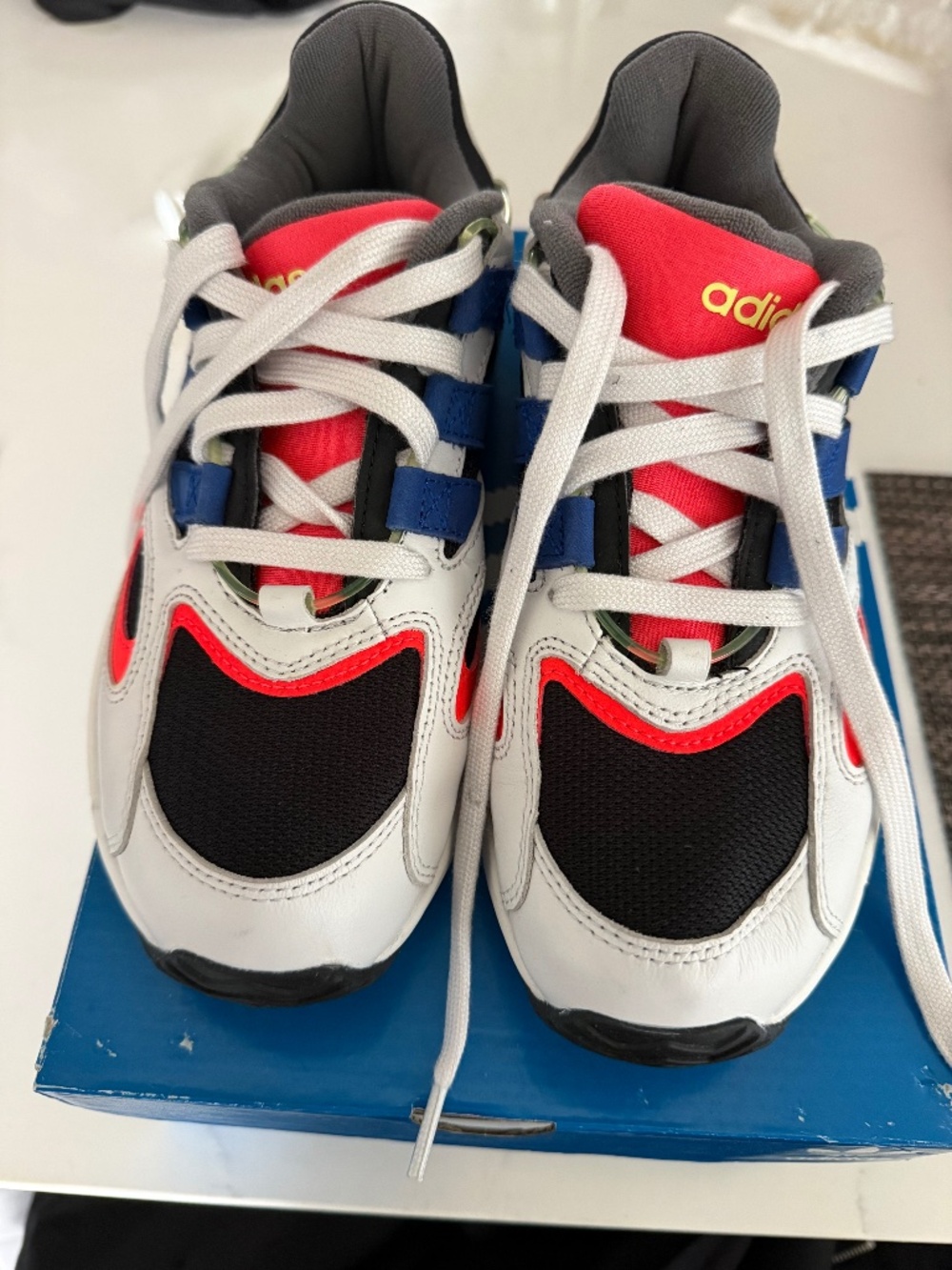 Adidas Originals Originals LXCON 94 Mens Sneaker WORN ONCE size 5